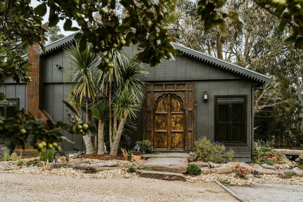Launching PlaceThe Temple - Country Farm Retreat别墅 外观 照片