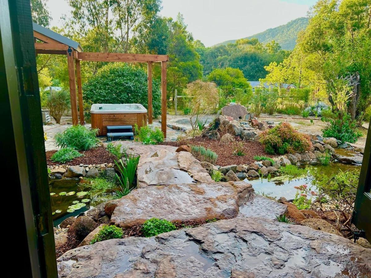 Launching PlaceThe Temple - Country Farm Retreat别墅 外观 照片